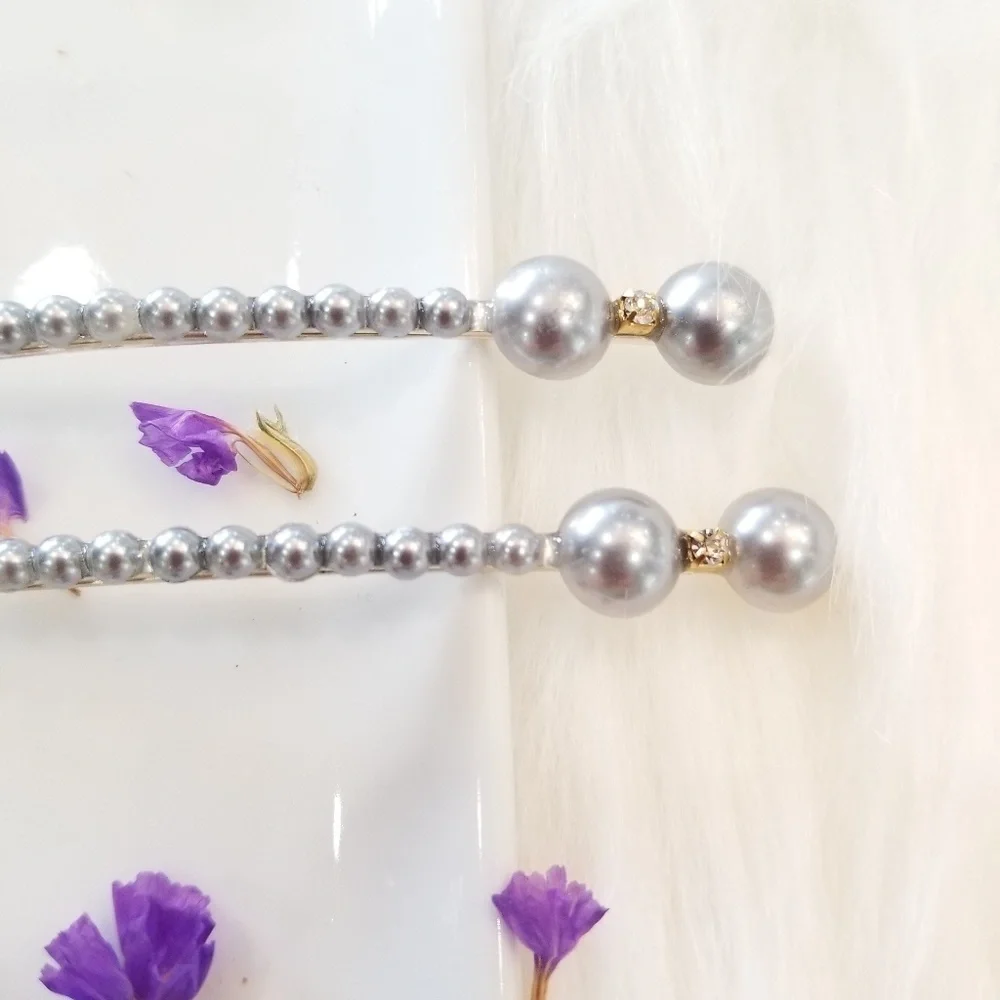 Gray pearl hair pins